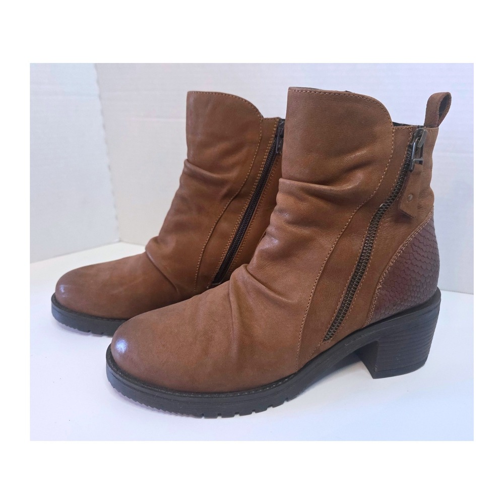 Vtg Foundry Co Brown Slouchy Bootie Side Zip Snake Print Block Heel Lug Sole 10